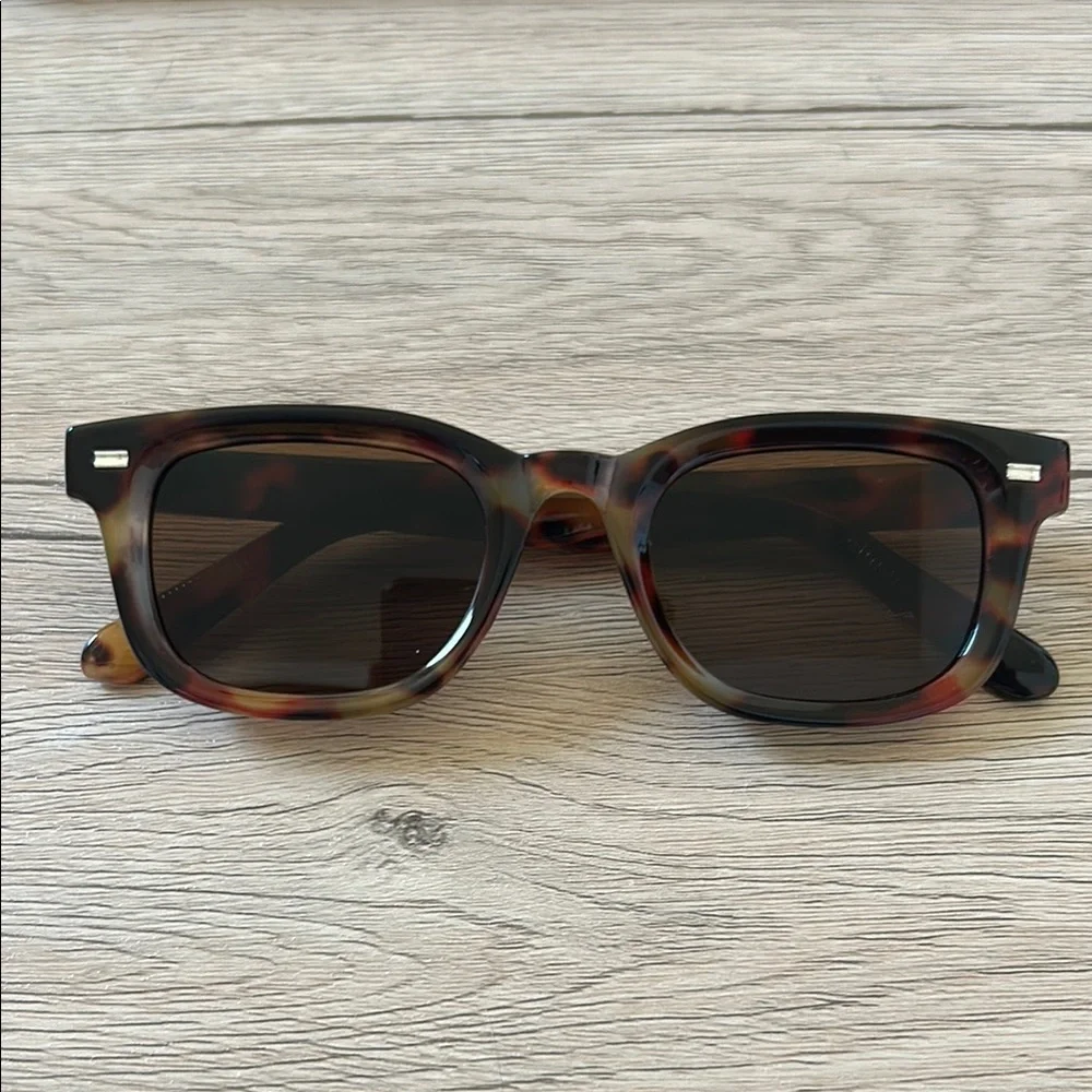 NWT Men’s Retro Tortoise Square Sunglasses Brown Tint Lens